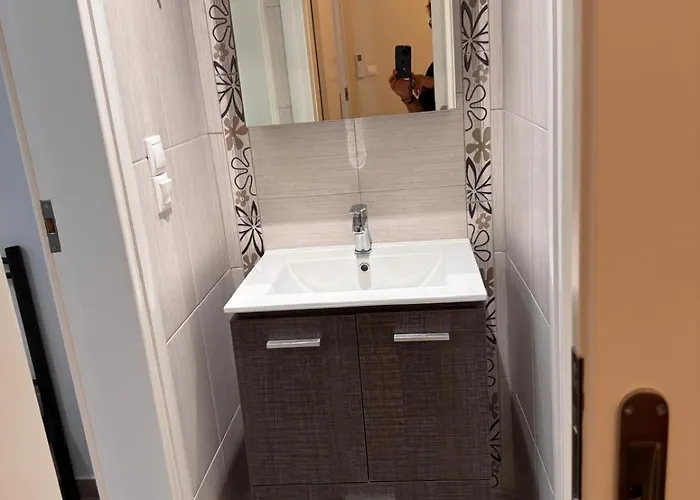 Tami House ستيمنيتسا